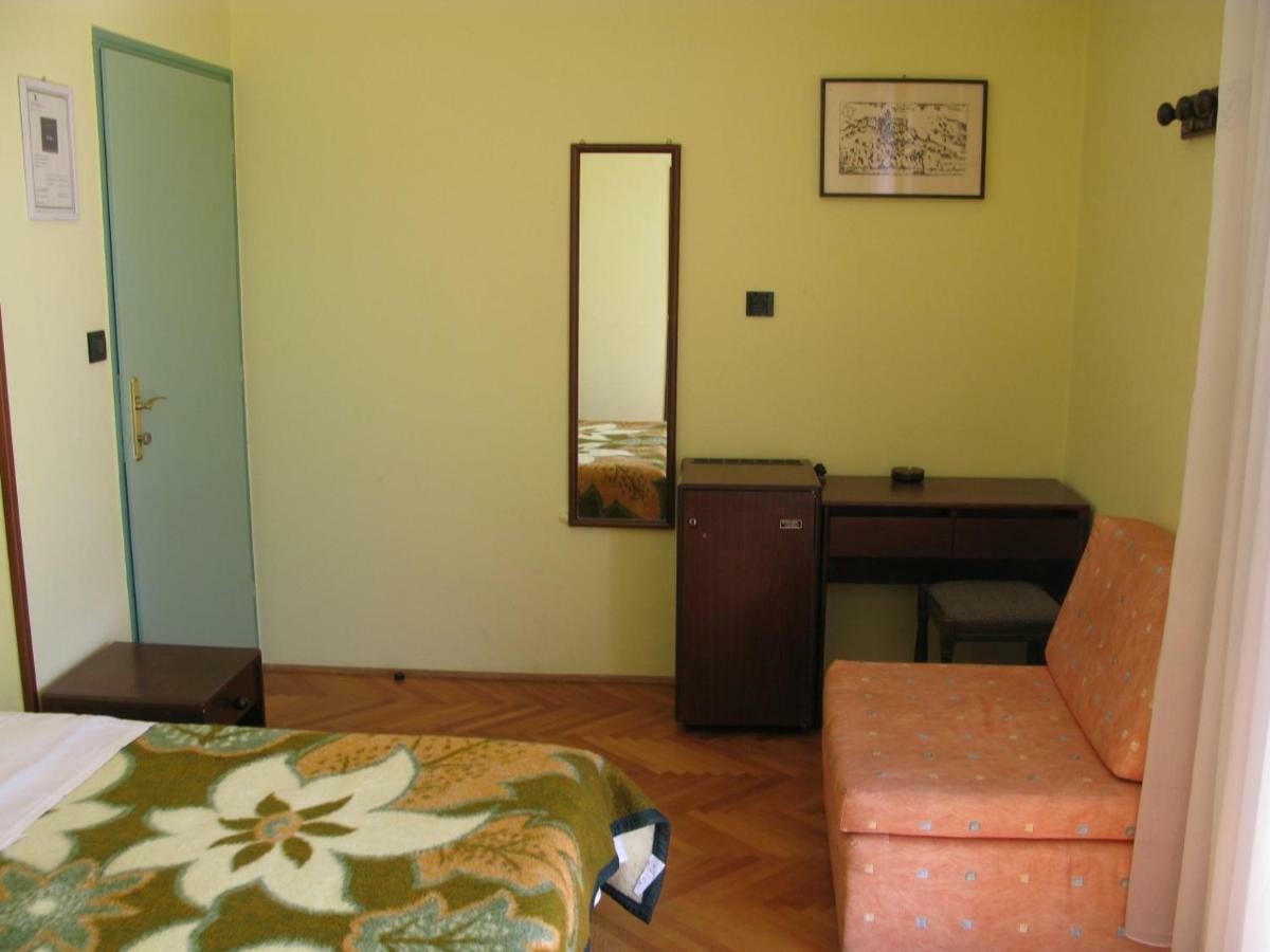Apartments And Rooms Lanca Banjol Exterior photo